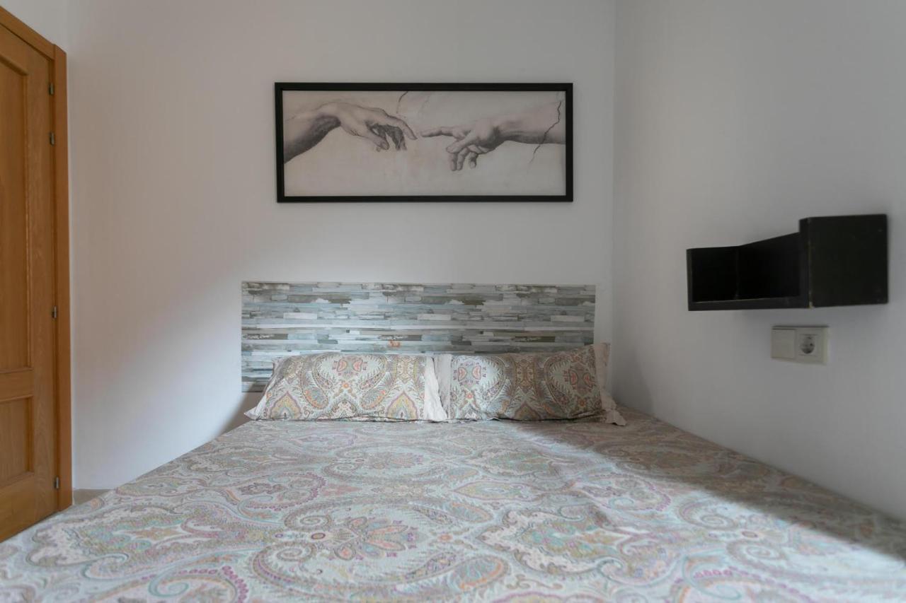 Rooms Postigo 22 Малага Экстерьер фото